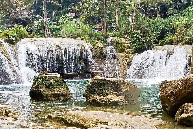 2025 Tarsier, Waterfalls & Chocolate Hills Tour - What to do about lunch when meals are not included