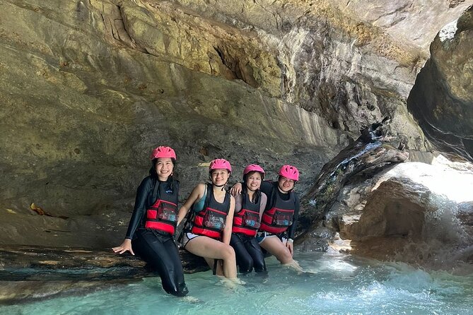 4 Hour Canyoneering Adventure at Kawasan Falls with Lunch - Getting There and Starting Right Beside Kawasan Falls