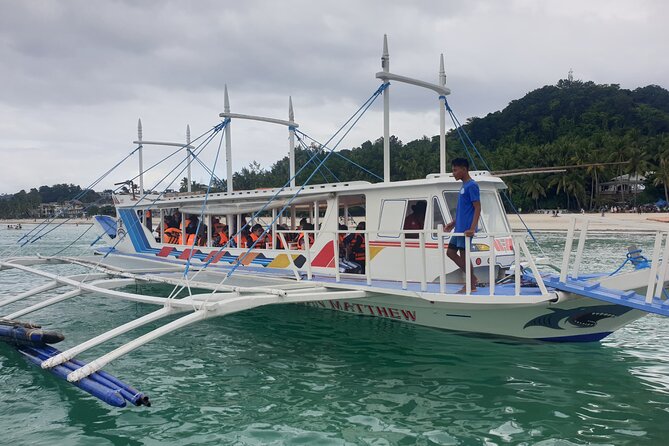 4 Hour Private Boracay Island Hopping Tour - From Astoria Boat Station: how the 4-hour schedule really feels