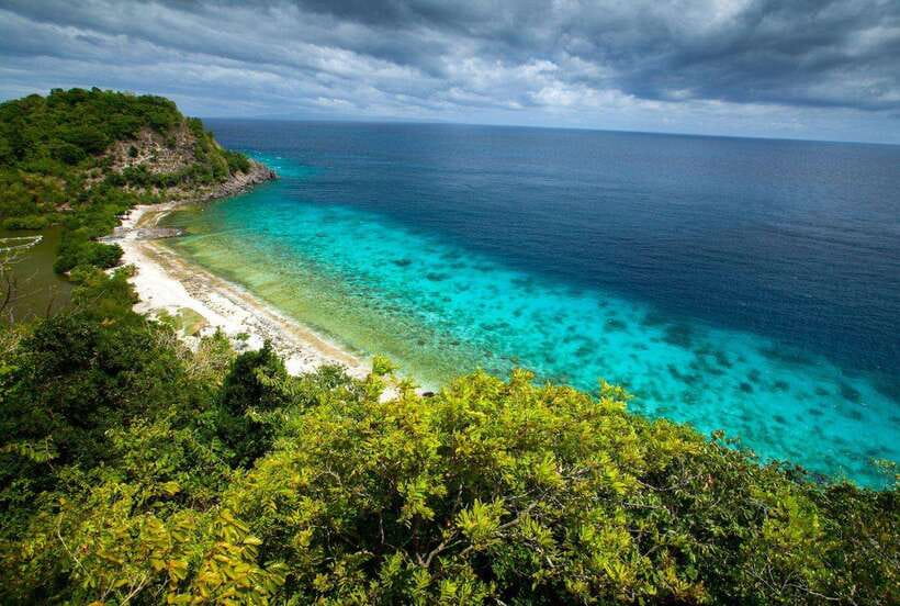 Apo Island Wonders: Snorkel with Sea Turtles in Dumaguete - From Dumaguete to Apo Island: the boat ride phase you’ll feel