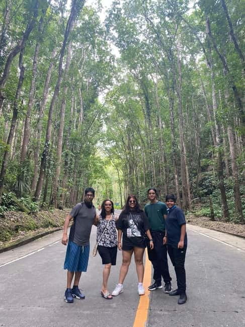 BEST OF BOHOL: Chocolate Hills & Tarsier w Lunch at Loboc - Loboc River cruise lunch: the best time break of the day