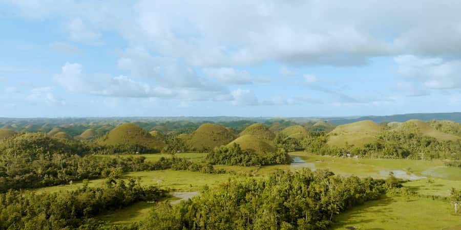 Bohol: Chocolate Hills, Tarsiers, & Loboc River Tour - Chocolate Hills viewpoints: your cue to slow down and look closely