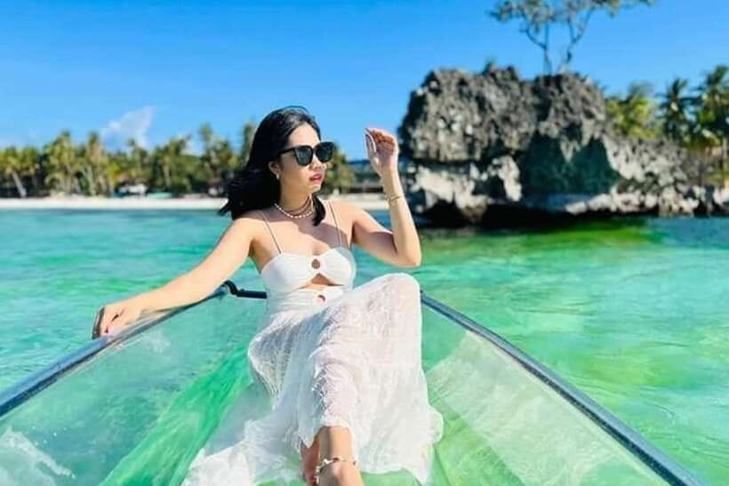 Boracay: Crystal Kayak Photo-op Experience - Price and value: why $6 can make sense here