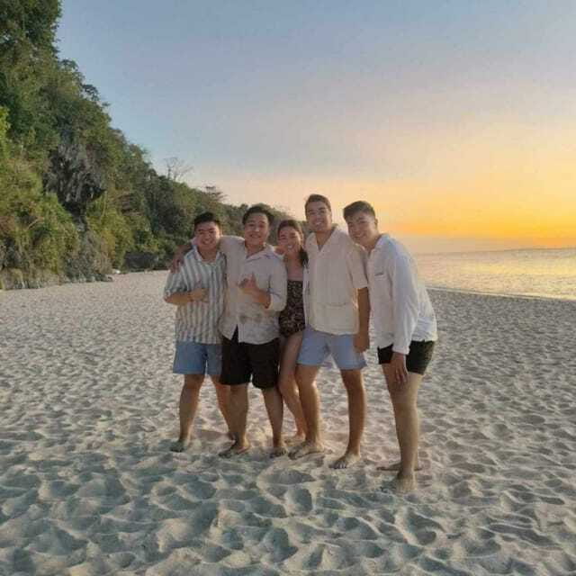 Boracay Discovery: Land Tour Experience - Keyhole rock formation: a quick “spot the shape” moment