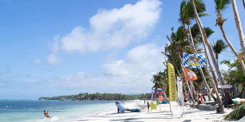 Boracay: Inflatable Banana or Dragon Boat Ride - Should you book this Boracay banana or dragon boat ride?