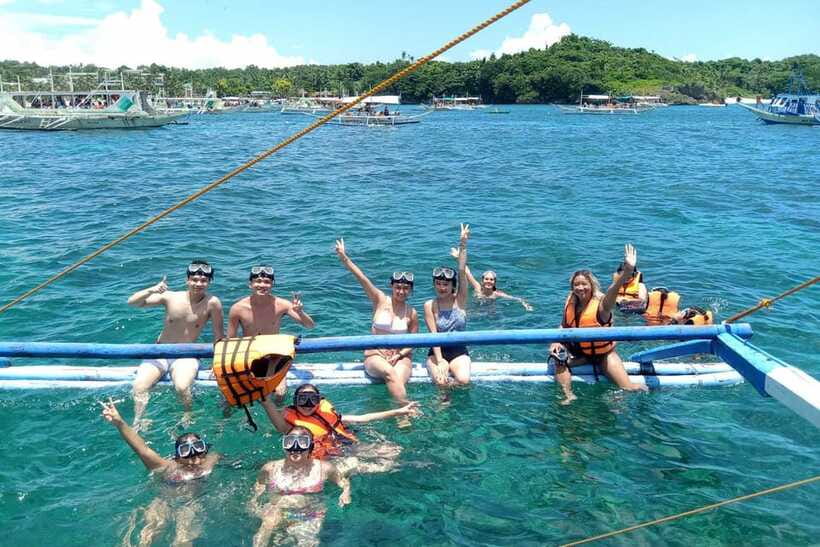 Boracay: Island Hopping with Crystal Kayak & Helmet Diving - BBQ Lunch With Prawns, Seafood, and Fruit