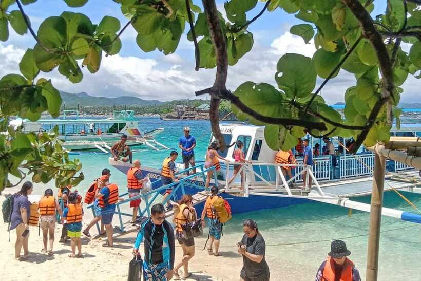 Boracay: Island Hopping with Crystal Kayak & Helmet Diving - What to Bring So You Don’t Suffer in the Sun
