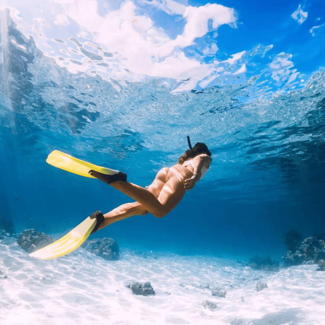 Boracay: Island Hopping with Hot Kawa Bath - Where you meet in Boracay, and why it affects your day