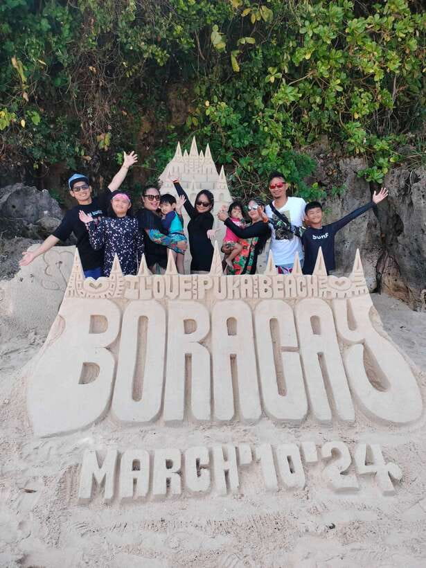 Boracay: Island Hopping with Snorkeling and Crystal Cove - Meeting at Astoria Station 1 Beachfront, and What to Look For