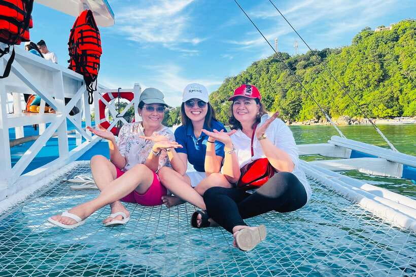 Boracay Island Rhythm Sunset Cruise - Price and value: what $17 buys you in Boracay time