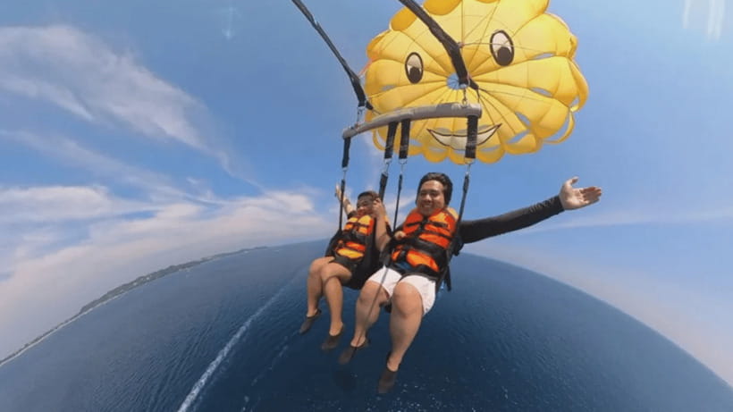 Boracay Parasailing with Insta 360 - Where it happens: Boracay meeting point, and a small location note