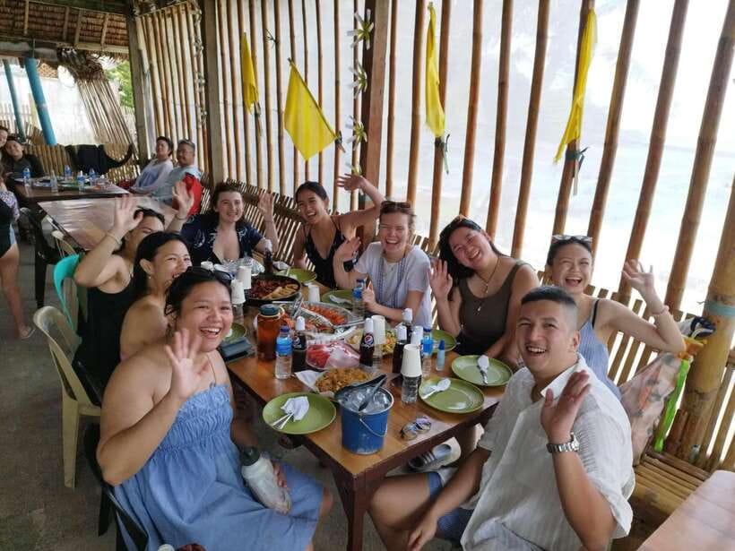 Boracay: Private Island Boat Tour and Lunch with Seaview - Private Boat, Real Time On The Water From White Beach