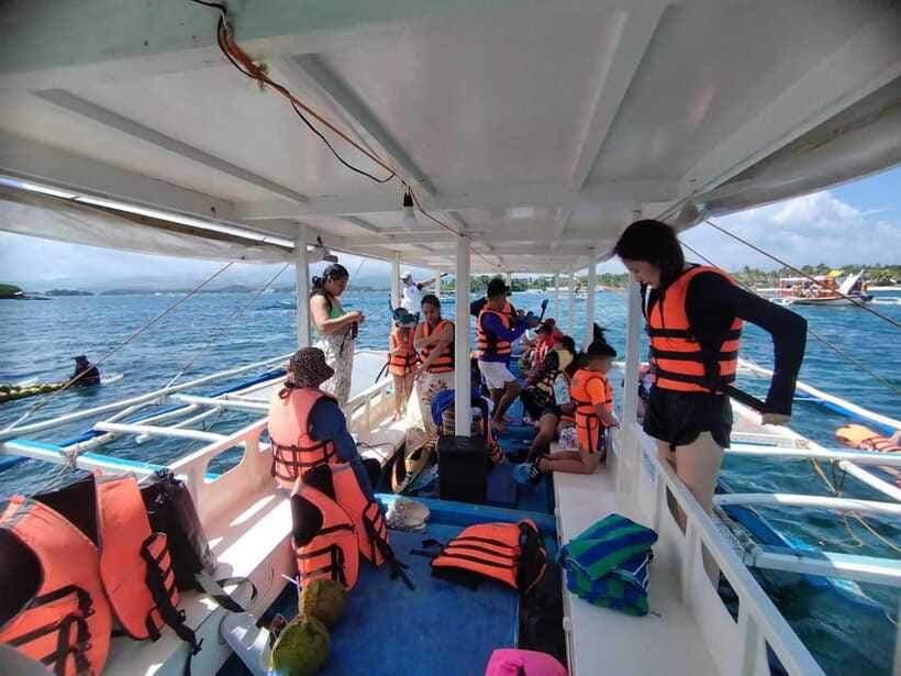 Boracay: Private Island Boat Tour and Lunch with Seaview - Price And Value: When $50 Feels Fair