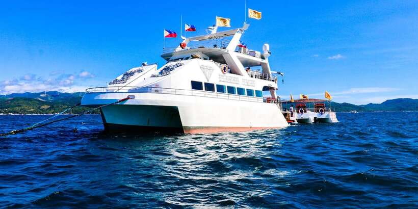 Boracay: Scenic Sunset Cruise with Live Music - Music and Party Energy, What to Expect From the DJ Scene