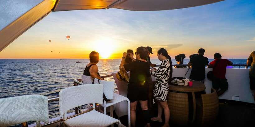 Boracay: Scenic Sunset Cruise with Live Music - Should You Book This Boracay Sunset Cruise?