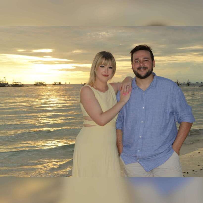 Boracay Sunset ( Photoshoot ) - A one-hour sunset shoot that turns steps into keepsakes