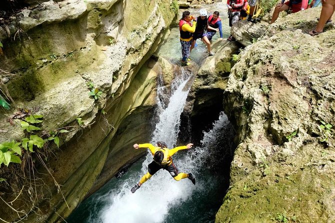 Canyoneering in Kawasan Badian Tour with Lunch & Transportation - Key points before you go