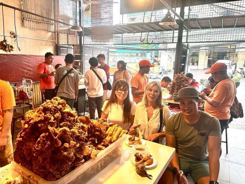 Cebu City: Historical Street and Food Tour - Cebu Farmers Market: setting up the food part the right way