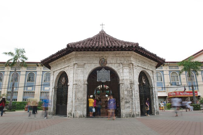Cebu City Tour - Taoist Temple in the Beverly Hills Subdivision: Cebu’s Chinese roots