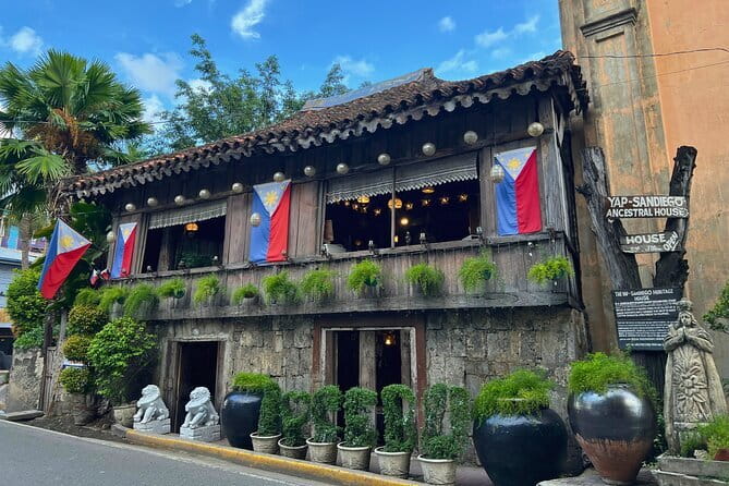 Cebu: Exploring Cebu City's rich history and Uphill Tour - A tour that strings Cebu City landmarks to Mt. Busay viewpoints