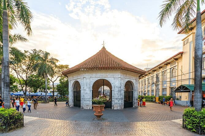 Cebu: Exploring Cebu City's rich history and Uphill Tour - Temple of Leah and TOPS Cebu on Mt. Busay