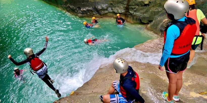 Cebu: Kawasan Falls Canyoneering & Cliff Jump Private Tour - The guides and the personal touch that people rave about