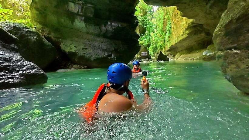 Cebu: Moalboal Sardine Run & Kawasan Falls Canyoneering - Lunch at Ambak Canyoneering Camp: simple fuel that works