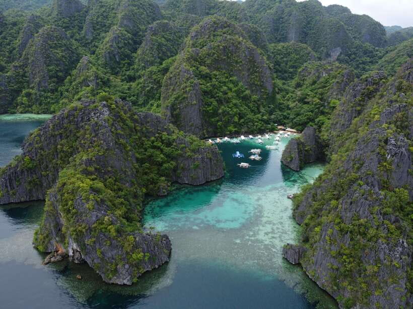 CORON:ISLAND TOUR A Lakes and Snorkeling with Corals - Twin Lagoon and the Secret Lagoon thermocline moment