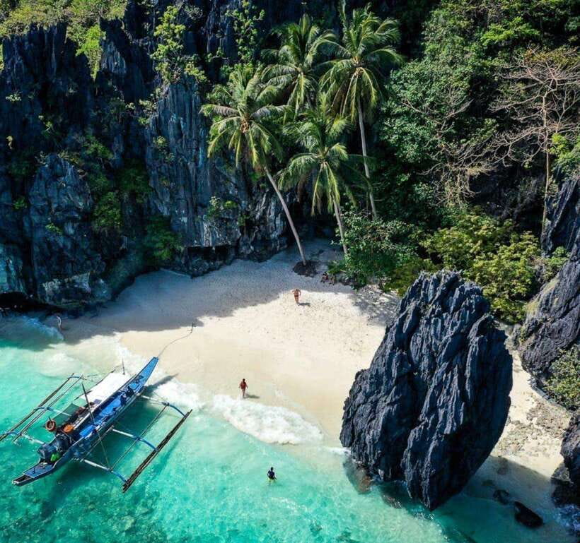 Coron Island Ultimate Tour (Private Tour) - Kayangan Lake and the Twin Lagoons: why the water looks unreal