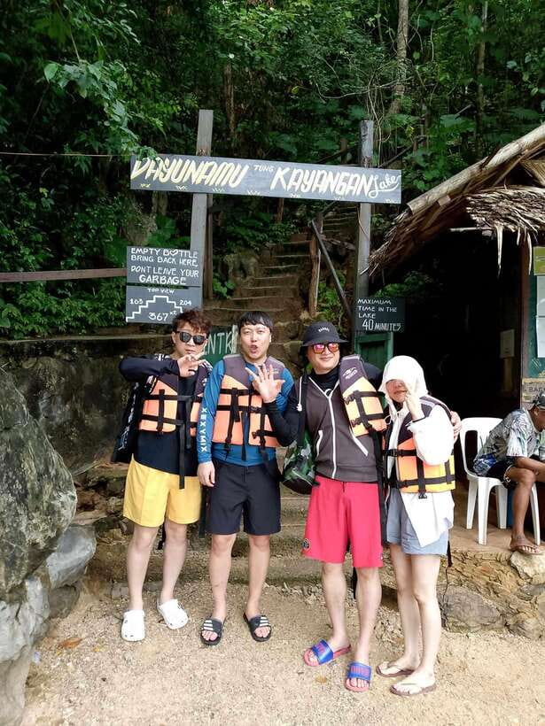 Coron/Palawan: Coron Super Ultimate Tour with Lunch - Crowds, boat comfort, and how the tour tries to protect your day