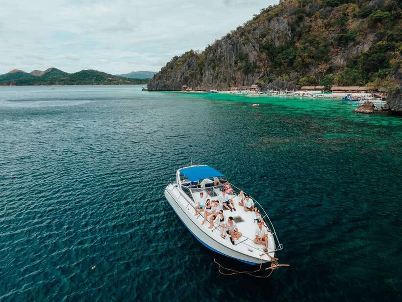 Coron: Private Island-Hopping Tour on a Yacht or Speedboat - Key things I would plan around