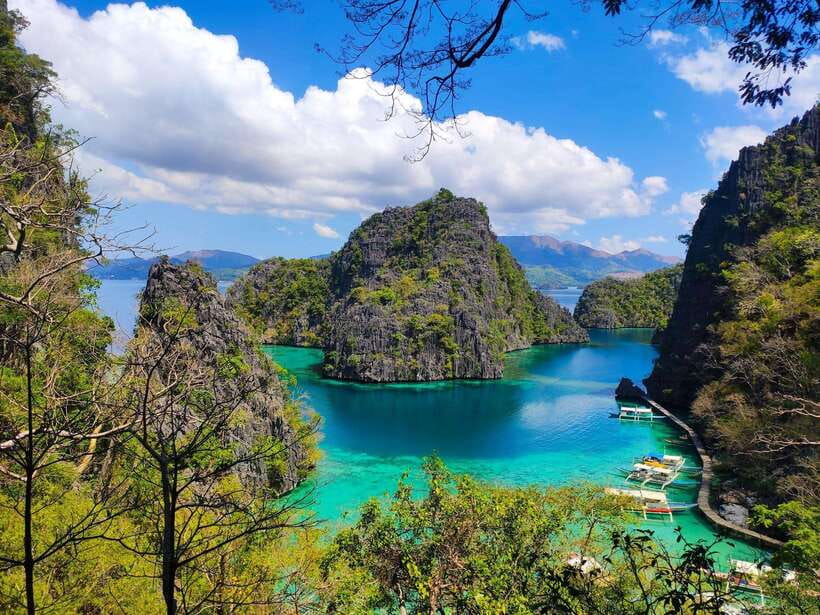 Coron: Super Ultimate Island-Hopping with Lunch & Transfers - Snorkeling stops: reef time and WWII wreck moments