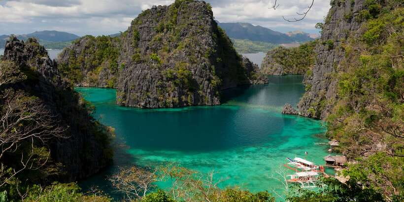 Coron Tour A: Kayangan Lake & Quin Reef Tour with Lunch - Sunset Beach Lunch Setup, Not Just Another Shore Stop