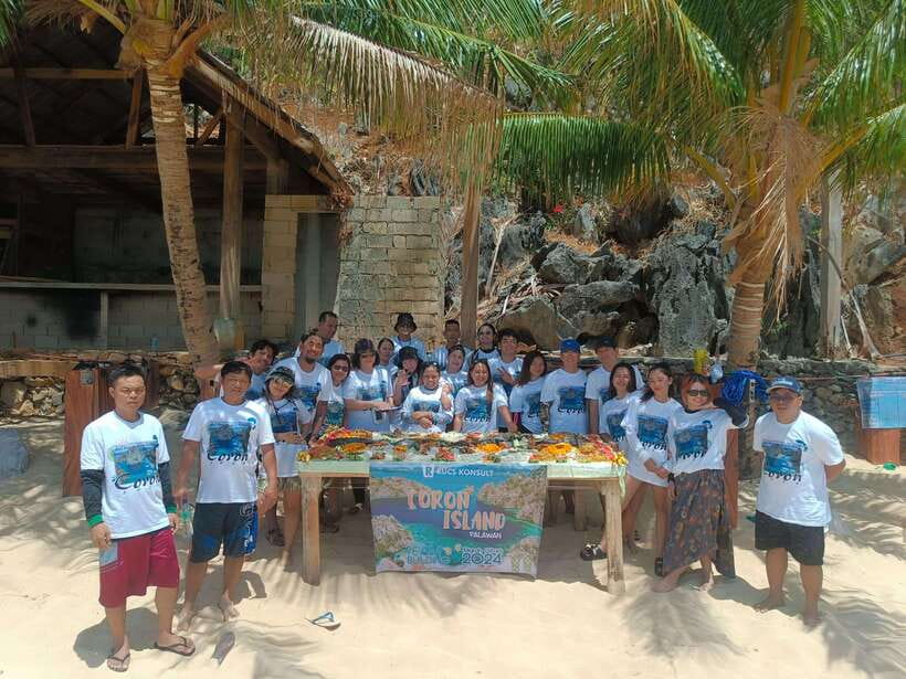 CORON TOUR - PRIVATE BOAT RENTAL with LUNCH (7 Destinations) - The day rhythm: how the stops usually flow