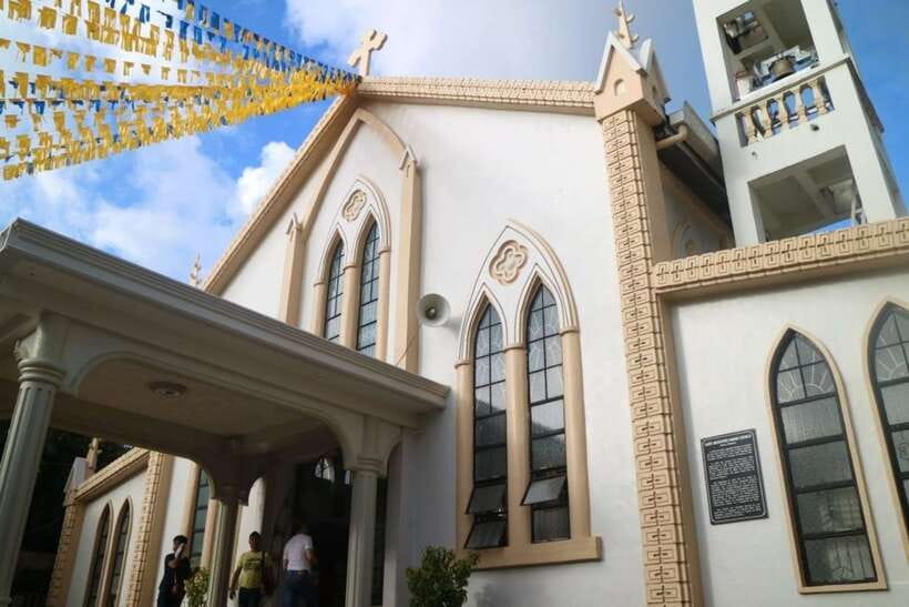 Coron: Town Tour with Maquinit Hot Spring - Town Plaza, Lualhai Park, and St. Augustine Church