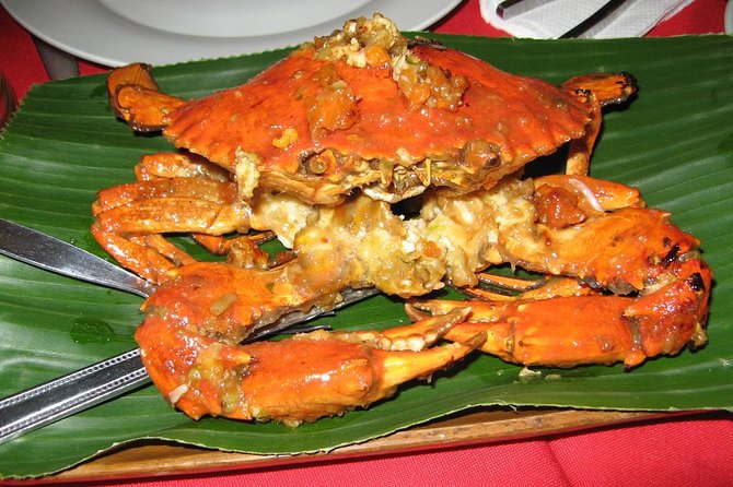 Cultural Dinner and Show in Manila - The typical Filipino dinner that turns eating into cultural context
