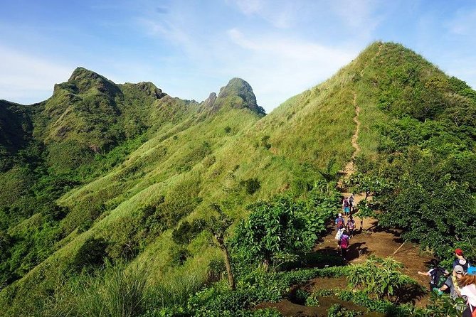 Day Hike Mt. Batulao 811 meters with transfers from Manila** 2024 - Small-group guiding: Genesis, Ellé, Jonathan, and local help