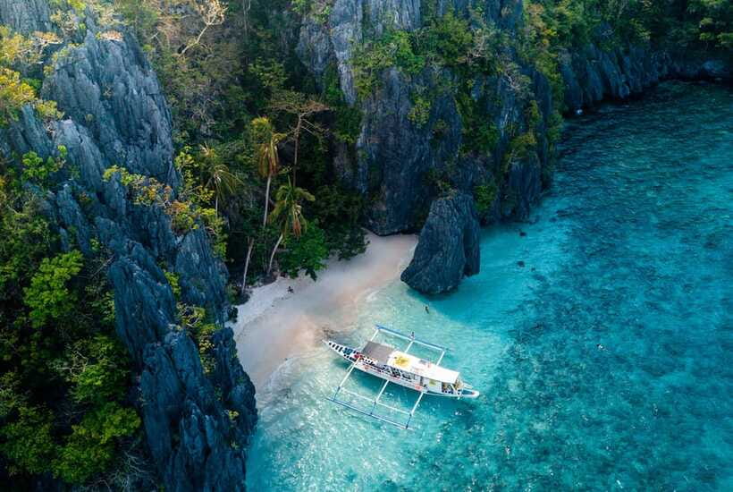 El Nido: Island Hopping Adventure by Haqqy Life - Big Lagoon kayaking: the part you remember later