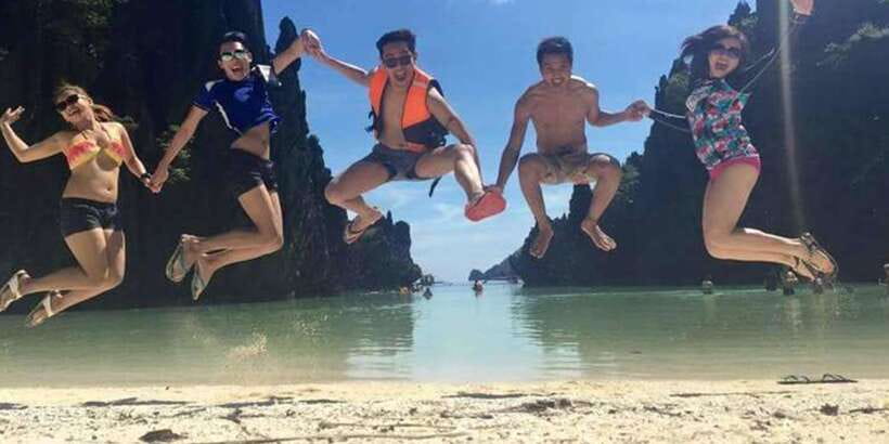 El Nido: Island Hopping Tour A Lagoons and Beaches - Costs and Value: What You Pay, What You Still Need to Budget