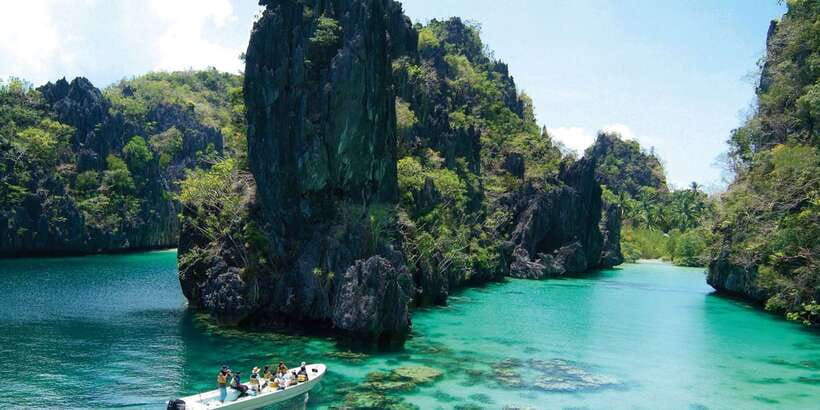 El Nido: Island Hopping Tour A Lagoons and Beaches - What to Bring for a Smooth Day on the Water