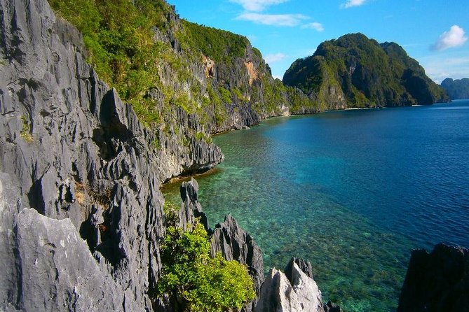 El Nido Island Hopping Tour A with Lunch - Boats, timing, and the not-so-glamorous moments