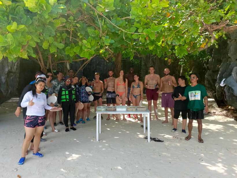 El Nido Island Tour A - Seven Commandos Beach: beach time with room for activity