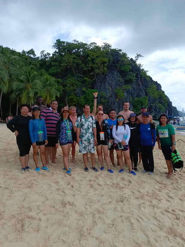 El Nido Island Tour A - Stop 1, Big Lagoon: the photos, the guidance, and the kayak add-on