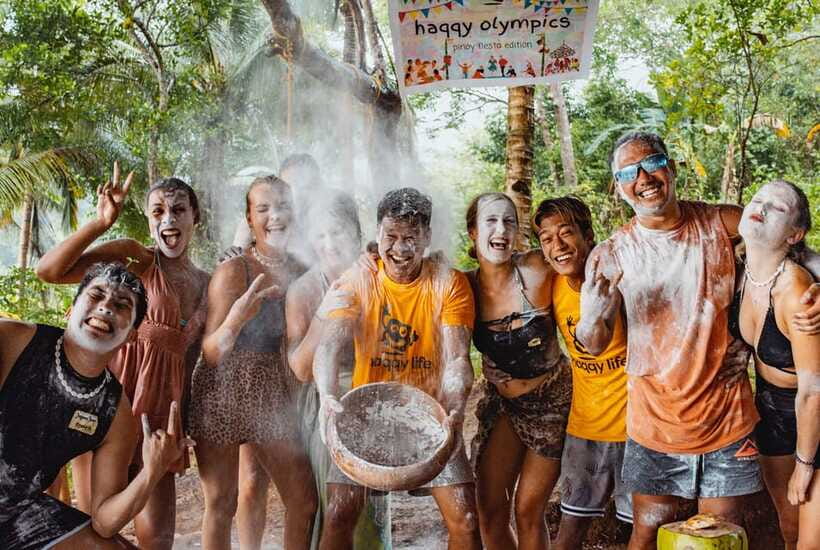 El Nido: Jeepney Adventure Tour with Lunch - Jeepney Karaoke, Rooftop Seating, and the Social Factor