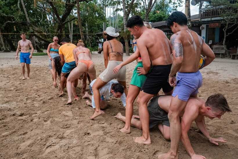 El Nido: Jeepney Adventure Tour with Lunch - Timing That Feels Like a Full Day, Not a Long Grind