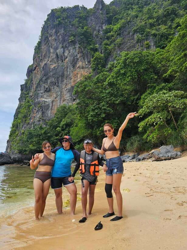 El Nido: Private/Exclusive Island Hopping Tour D BEST PRICE - Your day on the water: the 7.5-hour rhythm