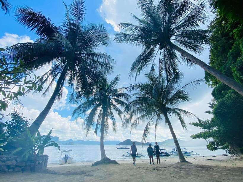 El Nido: Private Tour B with Snake Island and Caves - Cathedral Cave: short stop, strong photo payoff