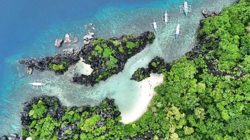 El Nido: Private Tour B with Snake Island and Caves - Pupulkan and Pasandigan Island: extra scenery when the sea cooperates