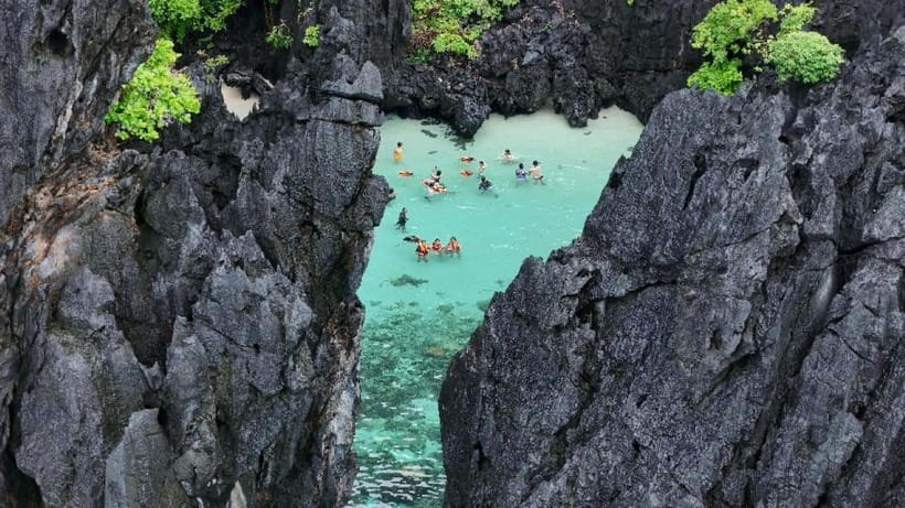 El Nido:Private Tour D with Highlights Small & Cadlao Lagoon - The secret stop photo break, then Cadlao Island kayaking