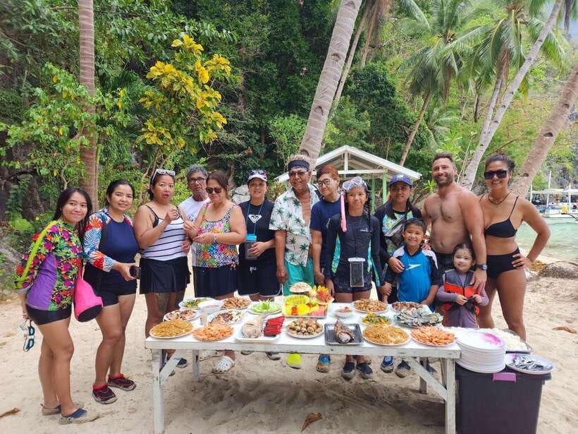 El Nido Tour A - Seven Commando Beach: a planned beach break that changes the tone of the day